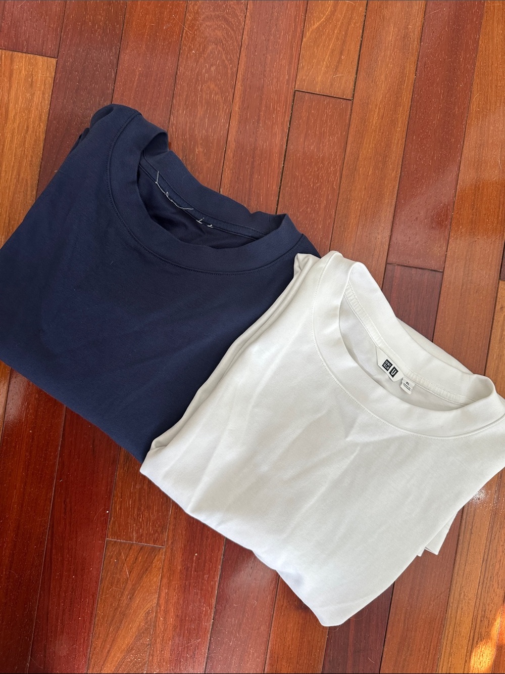 NEW 2 Uniqlo Airism Tees T-Shirts Men’s XL Oversized Half Sleeve White Navy Blue